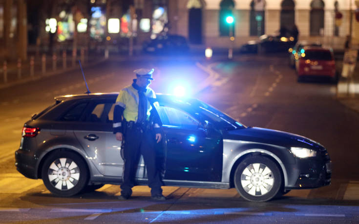 Σε σοβαρή κατάσταση τα θύματα από την επίθεση με μαχαίρι στη Βιέννη
