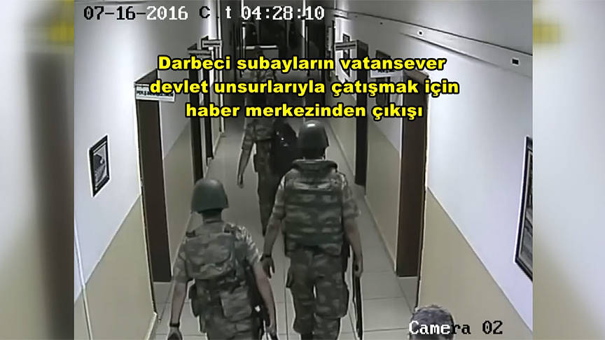 Βίντεο με τους 8 στρατιωτικούς από το βράδυ που πραξικοπήματος δημοσίευσε η Τουρκία