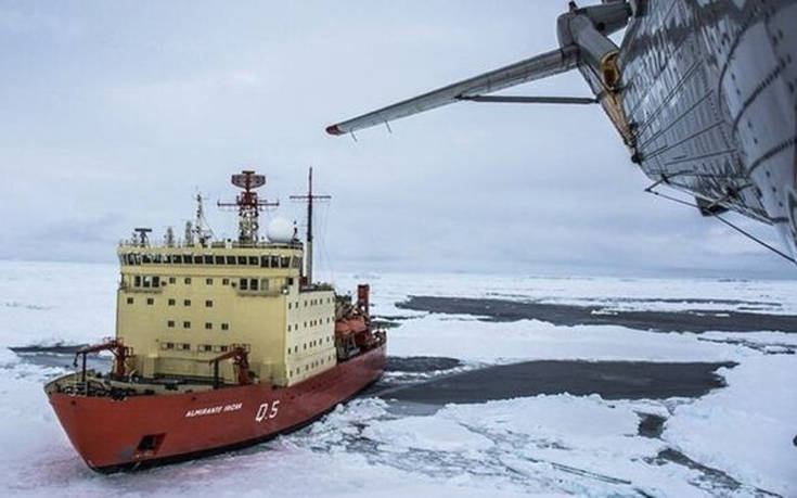 Πλοίο του ναυτικού της Αργεντινής διέσωσε ερευνητές που είχαν εγκλωβιστεί στην Ανταρκτική