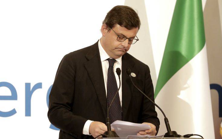 Τους κλυδωνισμούς στο Δημοκρατικό Κόμμα προσπαθεί να μετριάσει ο Καλέντα