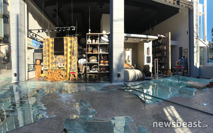 Οι πρώτες εικόνες από την έκρηξη σε κατάστημα στο Χαλάνδρι