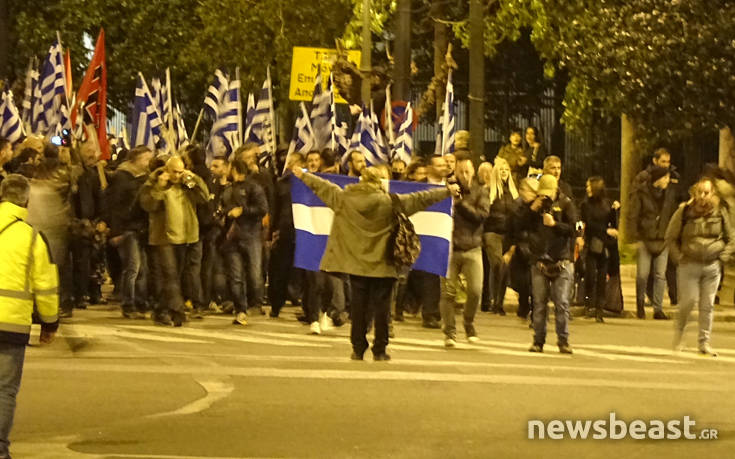 Πορεία προς την τουρκική πρεσβεία από τη Χρυσή Αυγή