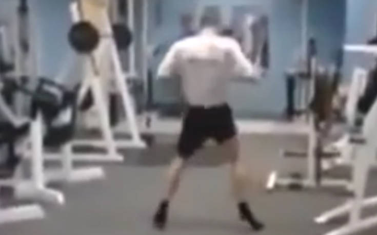 Μάλλον είναι η πρώτη του φορά στο γυμναστήριο