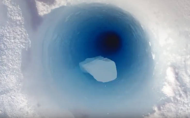 Ο ήχος που κάνει ένα παγάκι μέσα σε μια τρύπα 90 μέτρων είναι εντυπωσιακός