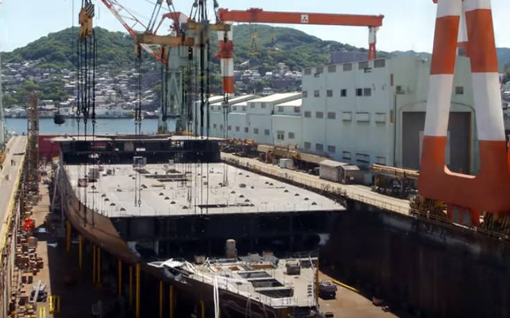 Η εντυπωσιακή κατασκευή ενός κρουαζιερόπλοιου σε οκτώ λεπτά
