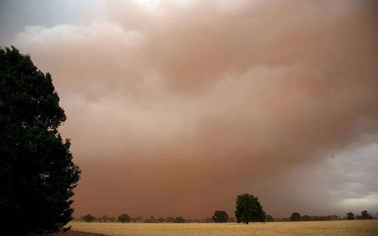 Αμμοθύελλα «έπνιξε» το Σουδάν