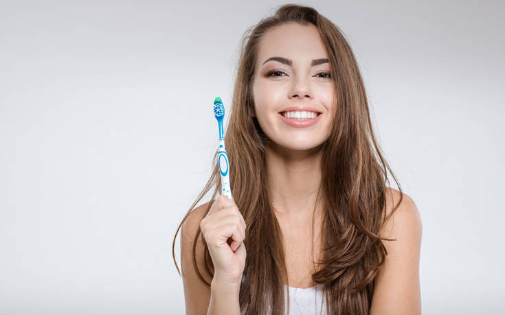 Τρεις κανόνες που πρέπει να τηρείς με την οδοντόβουρτσά σου