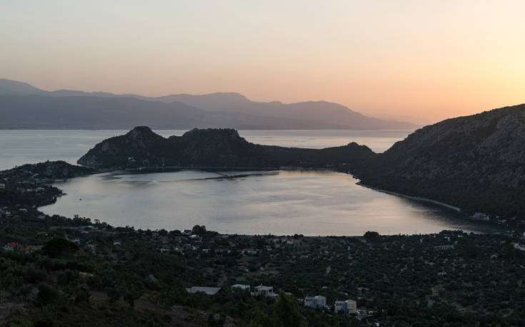 ΛΙΜΝΗ ΒΟΥΛΙΑΓΜΕΝΗ ΚΟΡΙΝΘΙΑΣ