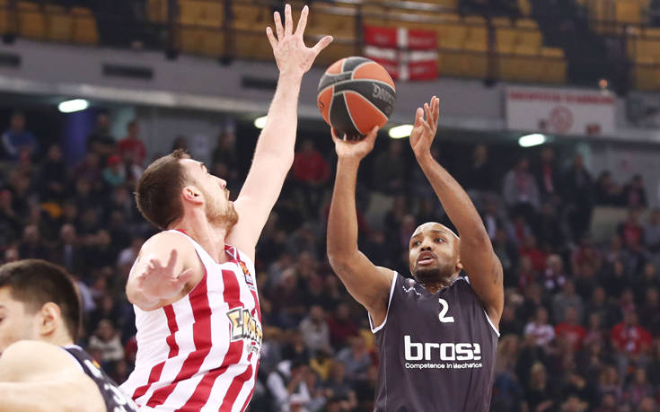 ΟΛΥΜΠΙΑΚΟΣ - ΜΠΑΜΠΕΡΓΚ