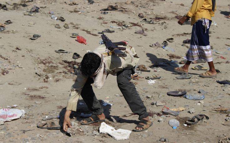 Τέσσερις νεκροί από την επίθεση με παγιδευμένο αυτοκίνητο στην Υεμένη
