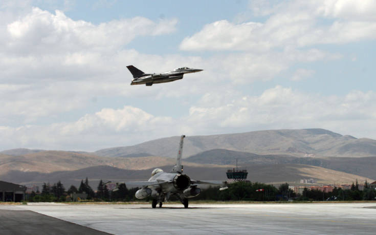 Σκληρές αερομαχίες μεταξύ ελληνικών και τουρκικών μαχητικών