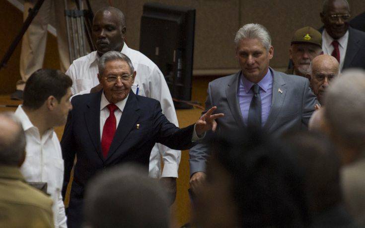 Τέλος μετά από έξι δεκαετίες η εξουσία των Κάστρο στην Κούβα