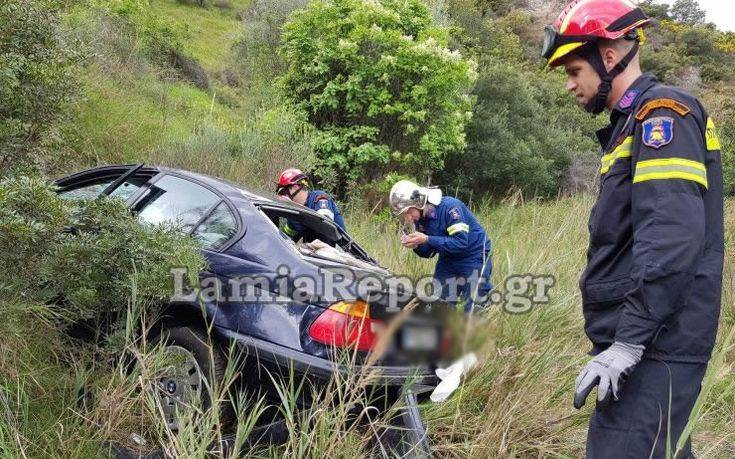 Βουτιά αυτοκινήτου σε γκρεμό 150 μέτρων