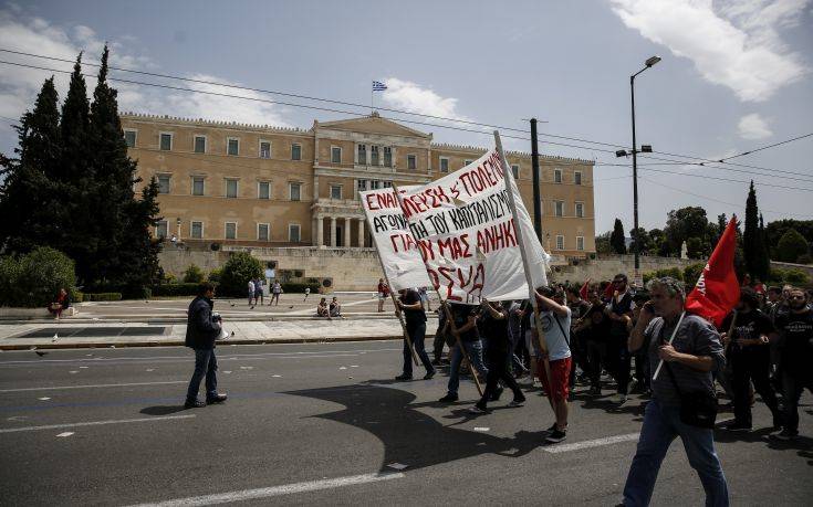 Υποχρεωτική αργία η Πρωτομαγιά