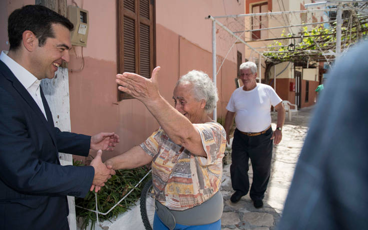 «Εμείς κρατάμε τον βράχο, από εσάς θέλουμε να μη μας αφήσετε»