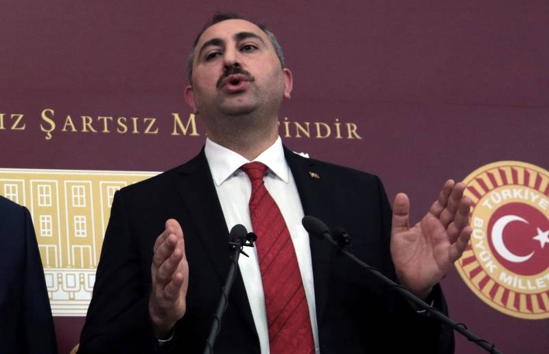Τούρκος υπουργός Δικαιοσύνης: Η Ελλάδα έχει γίνει τόπος συγκέντρωσης για εγκληματίες