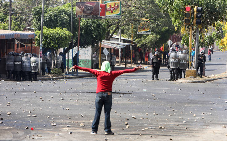 AP_18111845351855 AP_18111845351855