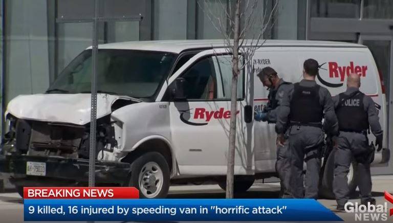 O μακελάρης στο Τορόντο σκόρπισε τον τρόμο με το λευκό βαν και άφησε πίσω τουλάχιστον 10 νεκρούς