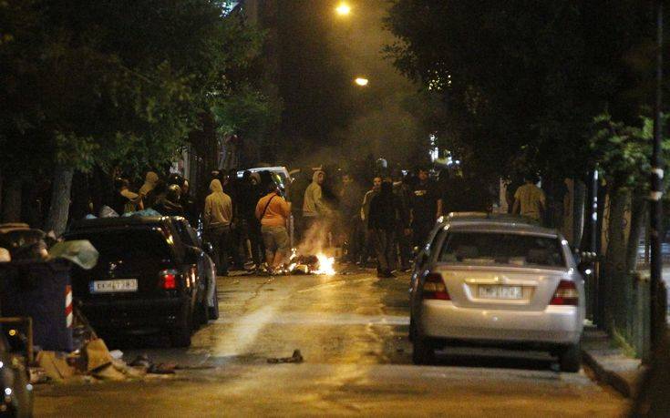 Επεισόδια και συμπλοκές το βράδυ στο κέντρο της Αθήνας
