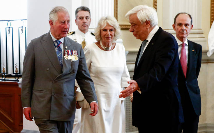 ΚΑΡΟΛΟΣ ΚΑΜΙΛΑ ΚΑΡΟΛΟΣ ΚΑΜΙΛΑ