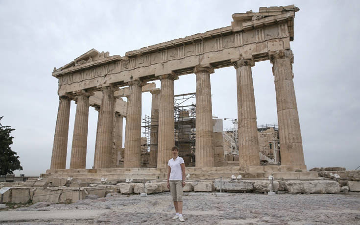 Περίπατος στην Ακρόπολη για την πρόεδρο της Εσθονίας