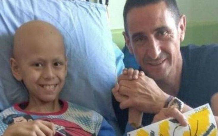 Ο Χιμένεθ δίνει το μετάλλιο του στον Ανδρέα