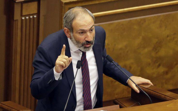Με «πολιτικό τσουνάμι» απειλεί ο ηγέτης της αντιπολίτευσης στην Αρμενία