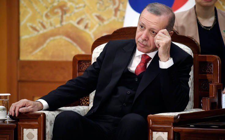 Σε νέο ιστορικό χαμηλό καταρρέει η τουρκική λίρα