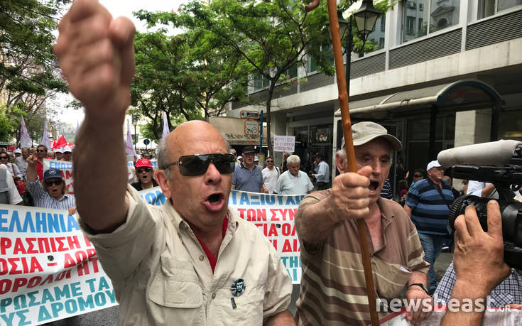 Στο υπουργείο Οικονομικών πάνε οι συνταξιούχοι