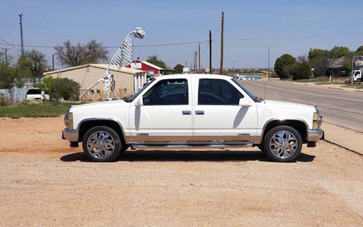 Τα περίεργα αυτοκίνητα που κυκλοφορούν στους δρόμους