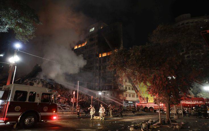 Δεκάδες αγνοούμενοι από την κατάρρευση πολυόροφου κτιρίου στο Σάο Πάολο