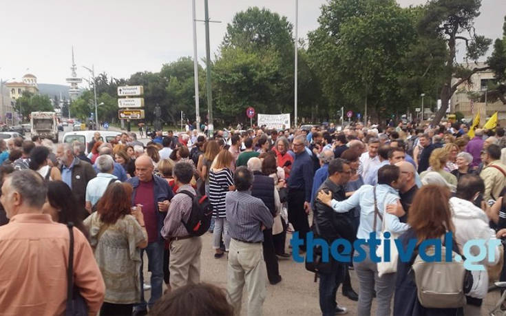 Συγκέντρωση συμπαράστασης στον Μπουτάρη στον Λευκό Πύργο