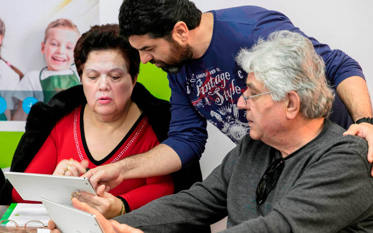 Δωρεάν μαθήματα χρήσης των ψηφιακών μέσων για ανθρώπους μεγαλύτερης ηλικίας