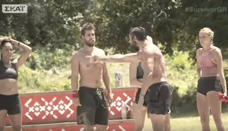 Αποχώρηση απόψε από το Survivor 2 και η προκλητική κίνηση του Πάνου στη Δαλάκα που ενόχλησε