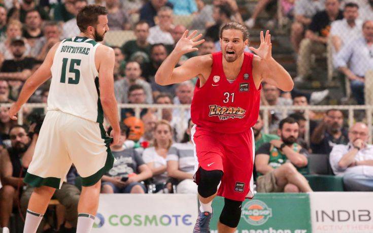 Πρώτη ήττα έπειτα από έναν χρόνο και 33 σερί νίκες