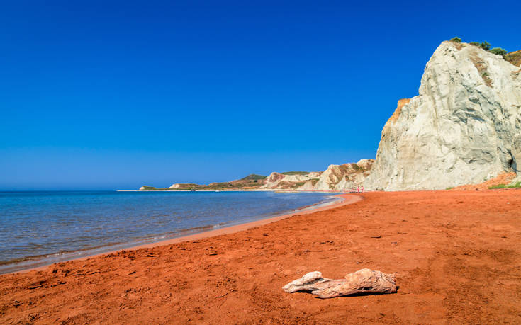 Οι top 30 ιδιαίτερες παραλίες της Ελλάδας