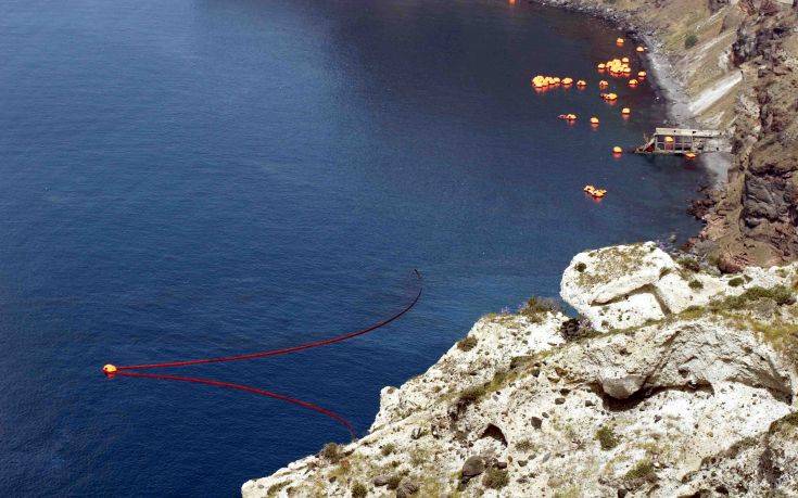 Βυθίστηκε το φράγμα πάνω από το Sea Diamond