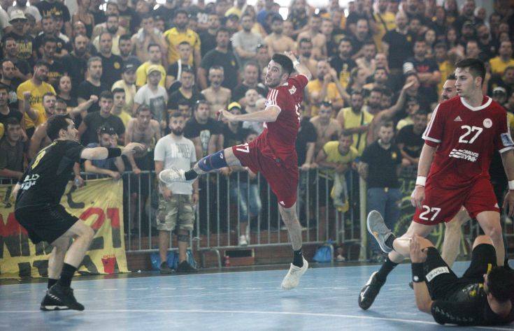 Ολυμπιακός: Αντί να ζητήσει συγγνώμη η ΑΕΚ…
