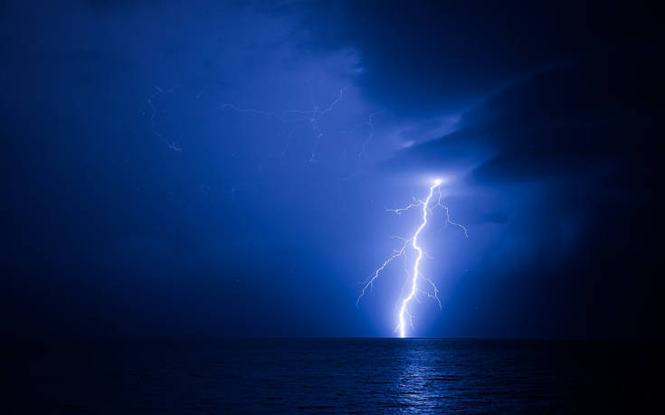 ΚΑΤΑΙΓΙΔΑ ΑΣΤΡΑΠΕΣ ΚΕΡΑΥΝΟΙ ΘΑΛΑΣΣΑ ΚΑΤΑΙΓΙΔΑ ΑΣΤΡΑΠΕΣ ΚΕΡΑΥΝΟΙ ΘΑΛΑΣΣΑ