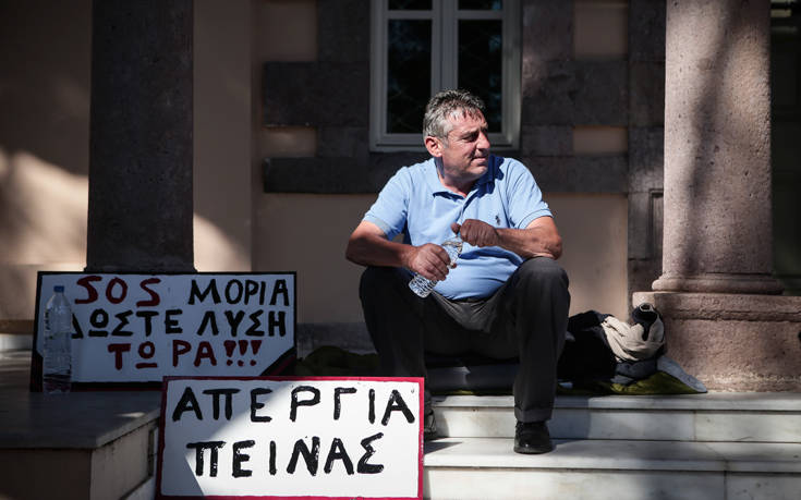 Συνεχίζει την απεργία πείνας ο πρόεδρος της Δημοτικής Κοινότητας Μόρια
