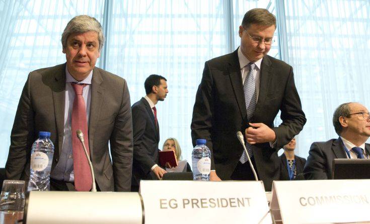 Σεντένο και Ντομπρόφσκις κάλεσαν σε «εμβάθυνση της Ευρωζώνης»