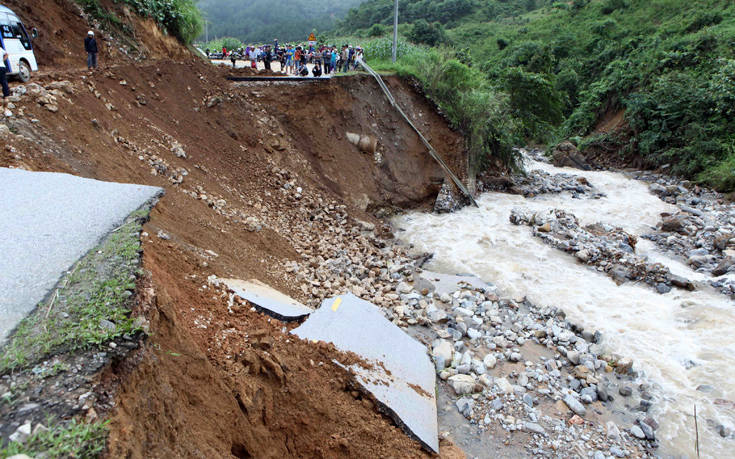 ΒΙΕΤΝΑΜ ΠΛΗΜΜΥΡΕΣ ΒΙΕΤΝΑΜ ΠΛΗΜΜΥΡΕΣ