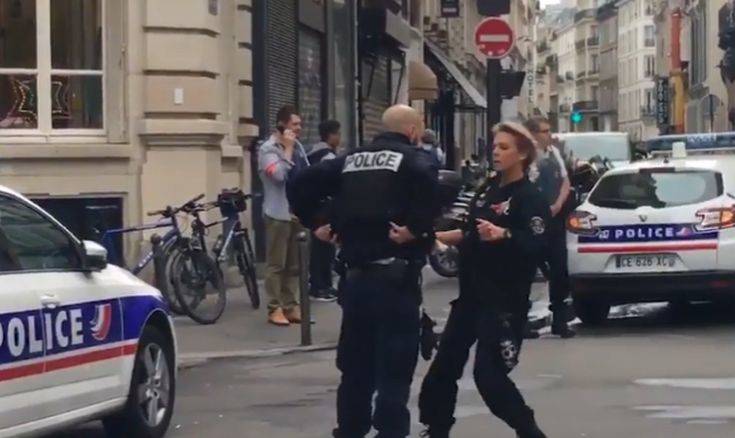 Σε συναγερμό το Παρίσι, πάνοπλοι αστυνομικοί αντιμετωπίζουν υπόθεση ομηρίας