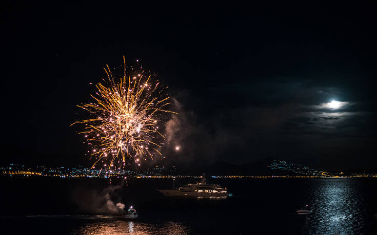 Μια μαγική βραδιά στο Athens Riviera Fireworks Festival