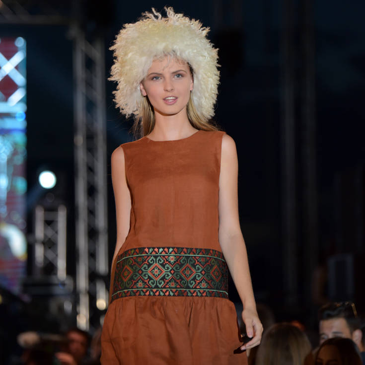 FASHION-SHOW FASHION-SHOW