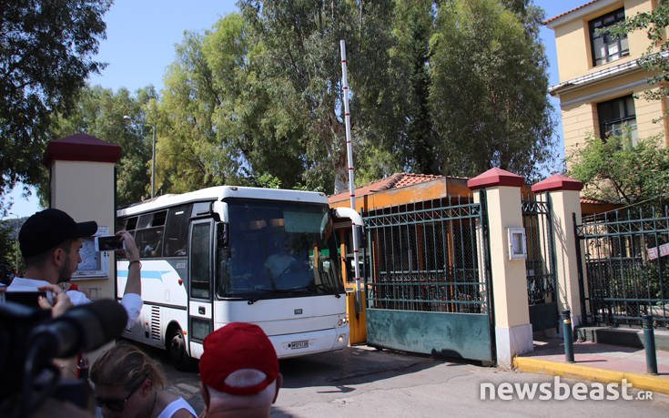 Δίωξη για τέσσερα πλημμελήματα στα μέλη του Ρουβίκωνα