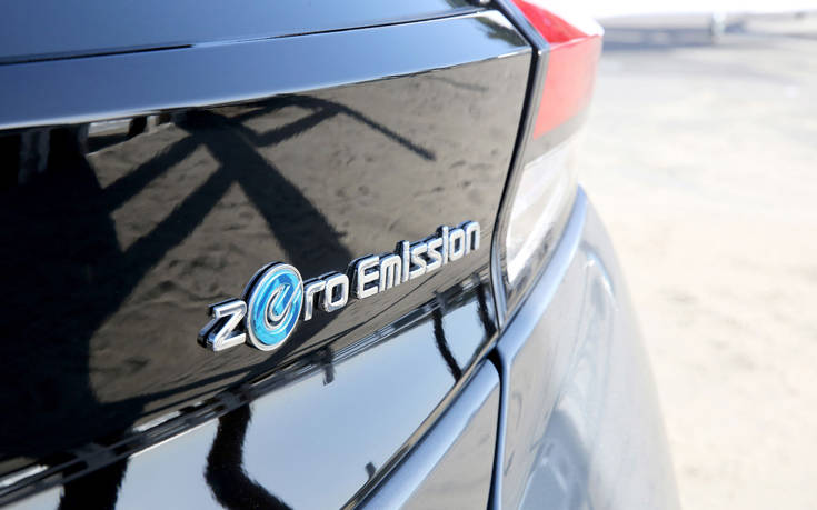 Nissan_Margot_Robbie_3 Nissan_Margot_Robbie_3