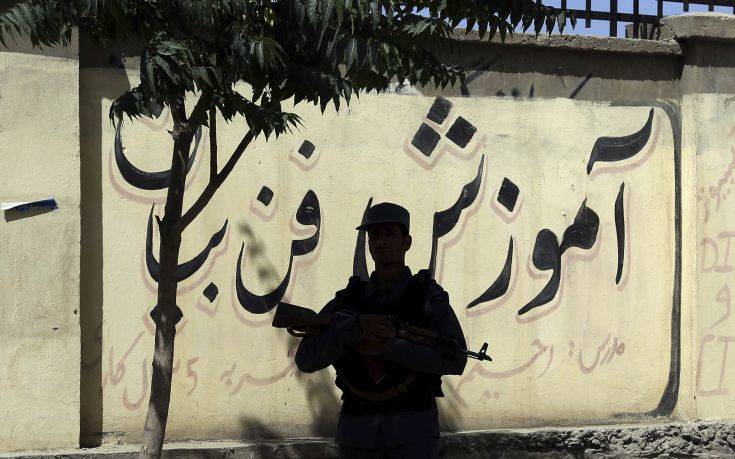 Washington and Berlin are urging their citizens to leave Afghanistan immediately