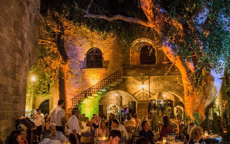 auvergne_cafe auvergne_cafe