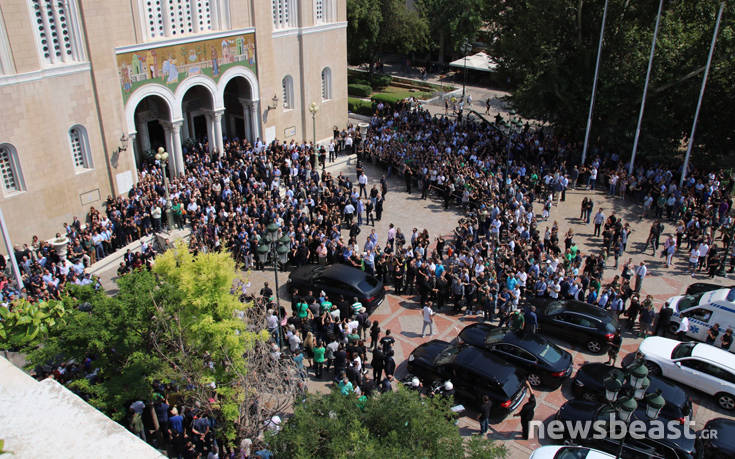 Τελευταίο χειροκρότημα για τον Παύλο Γιαννακόπουλο